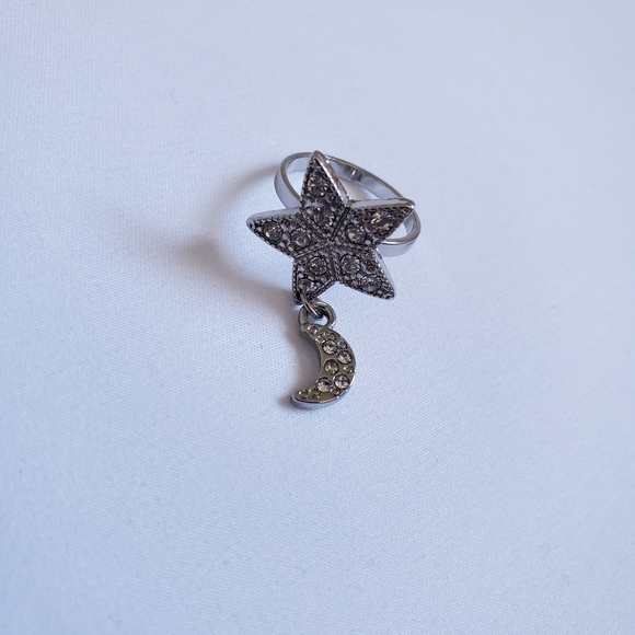 Star Ring With Moon Charm - Picture 14 of 16